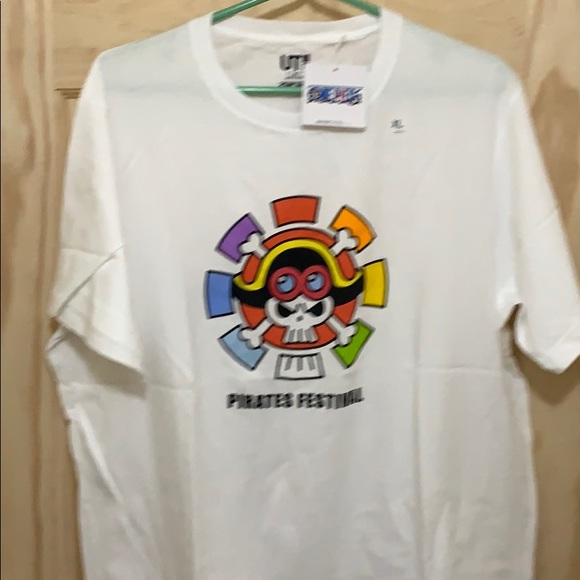 Pirates Festival One Piece, Uniqlo XL NWT - Picture 1 of 4